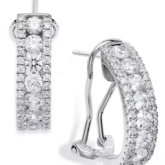 3-Piece Exquisite 925-QCD lab grown diamonds pendant and earrings set - Picture 8 of 17